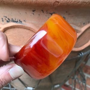 Vintage Bakelite Thick Bangle